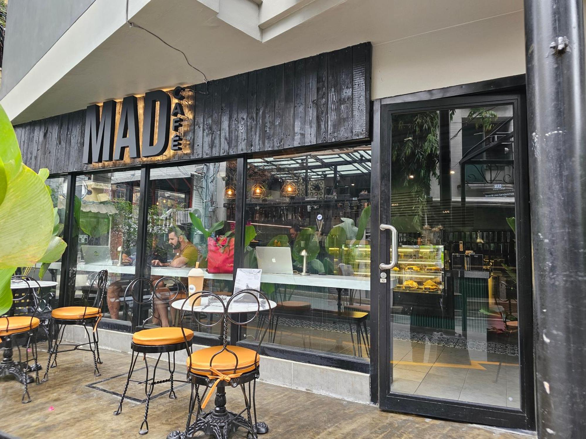 马卡蒂 Mad Monkey Manila旅舍 外观 照片